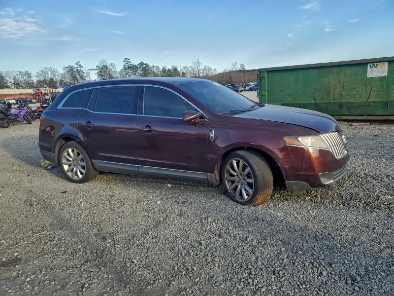 2010 LINCOLN MKT   