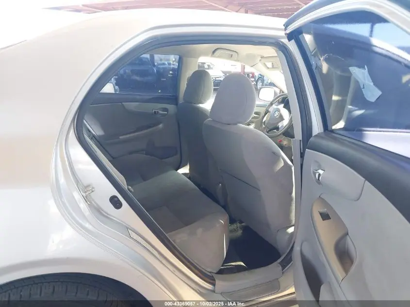 2012 TOYOTA COROLLA LE