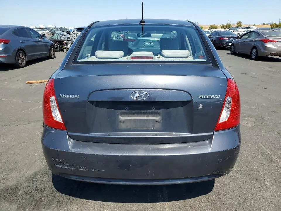 2011 HYUNDAI ACCENT GLS  