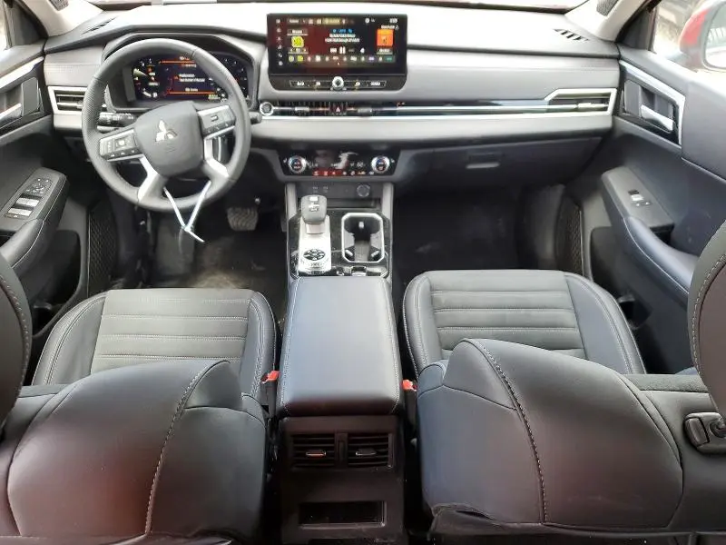 2025 MITSUBISHI OUTLANDER SE/DIAMOND TRAIL EDITION  