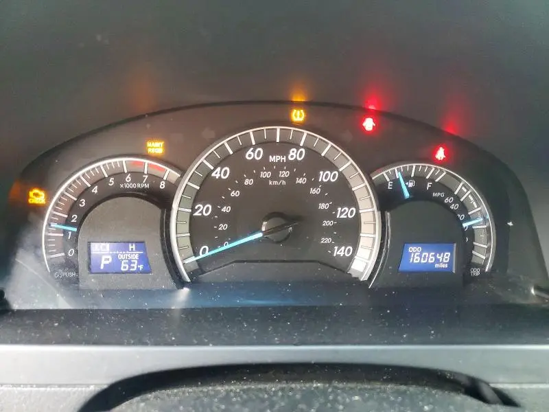 2012 TOYOTA CAMRY SE  