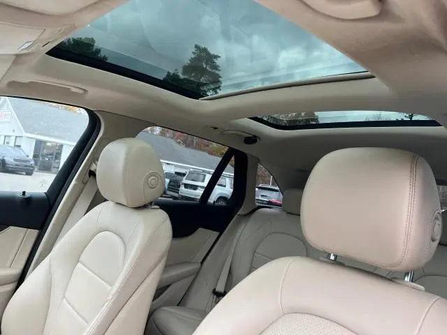 2019 MERCEDES-BENZ GLC 350E  