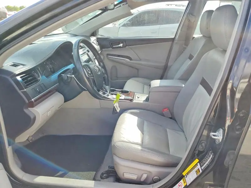 2012 TOYOTA CAMRY XLE V6  