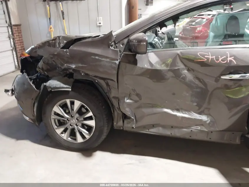 2018 NISSAN MURANO SV