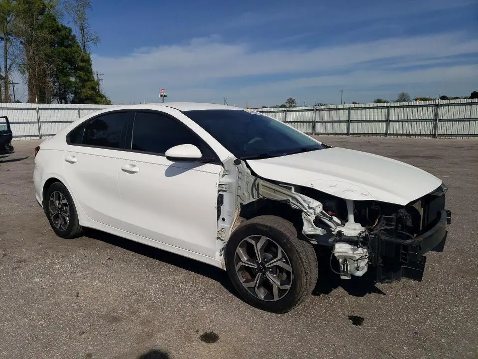 2020 KIA FORTE LXS  