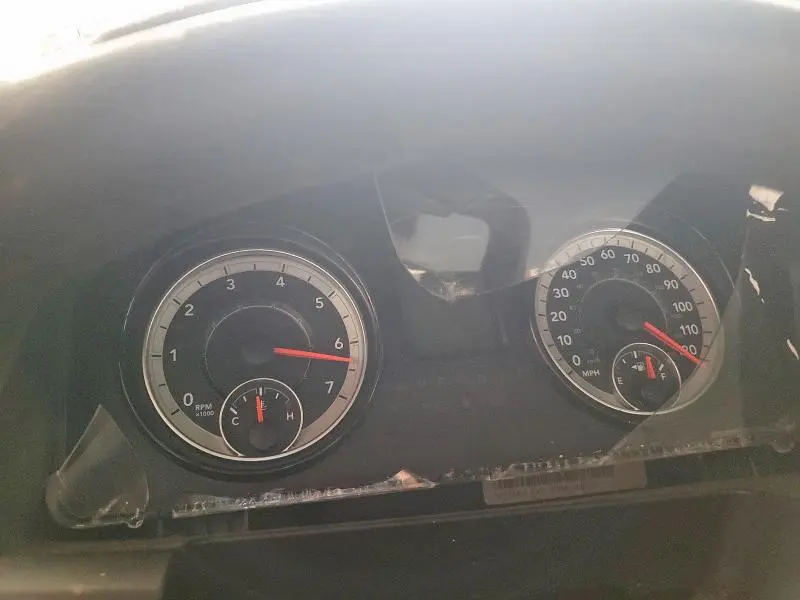 2024 RAM 1500 CLASSIC SLT  