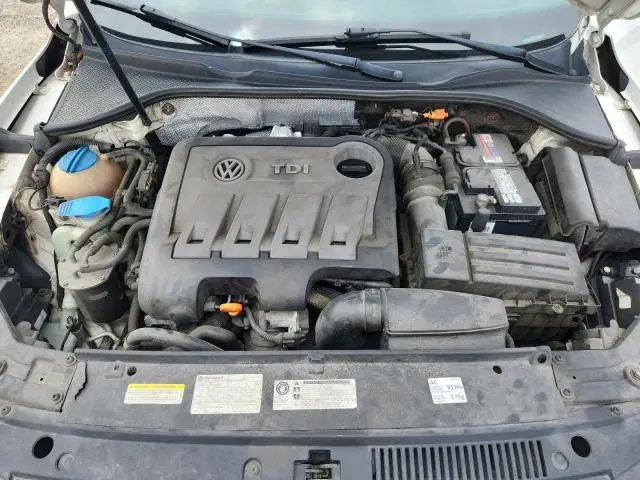 2013 VOLKSWAGEN PASSAT SEL  