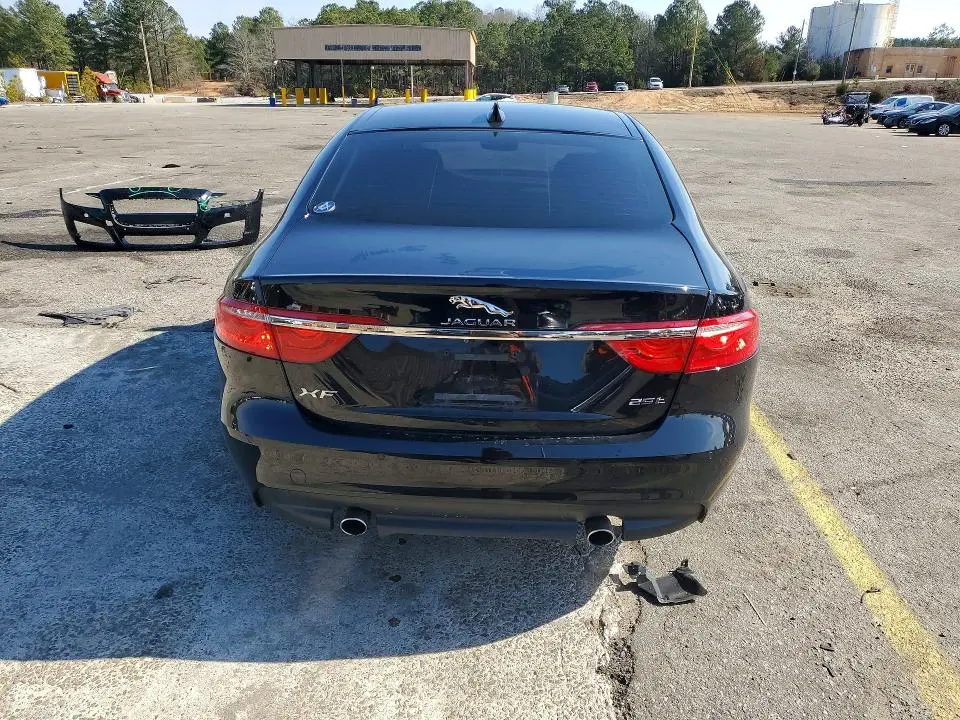 2020 JAGUAR XF PREMIUM  