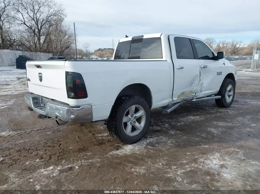 2017 RAM 1500 BIG HORN  4X2 6'4 BOX