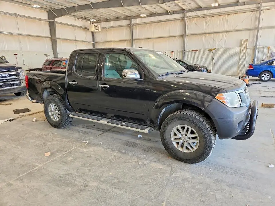 2016 NISSAN FRONTIER SV  