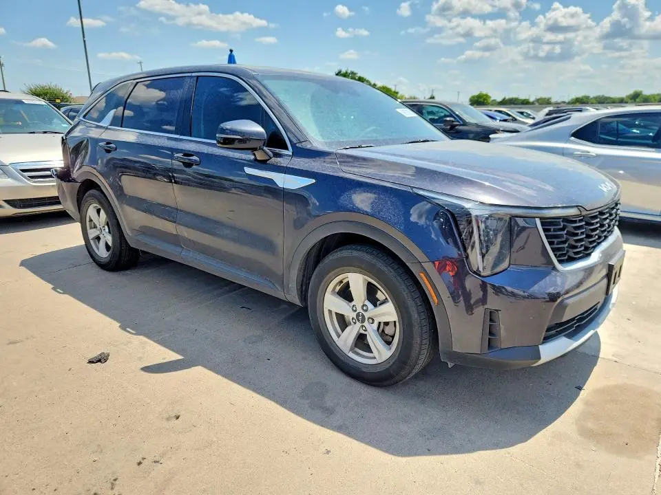 2025 KIA SORENTO LX  