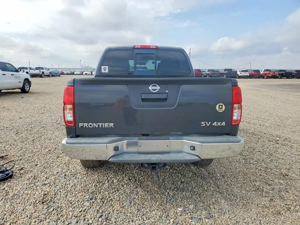 2014 NISSAN FRONTIER SV  