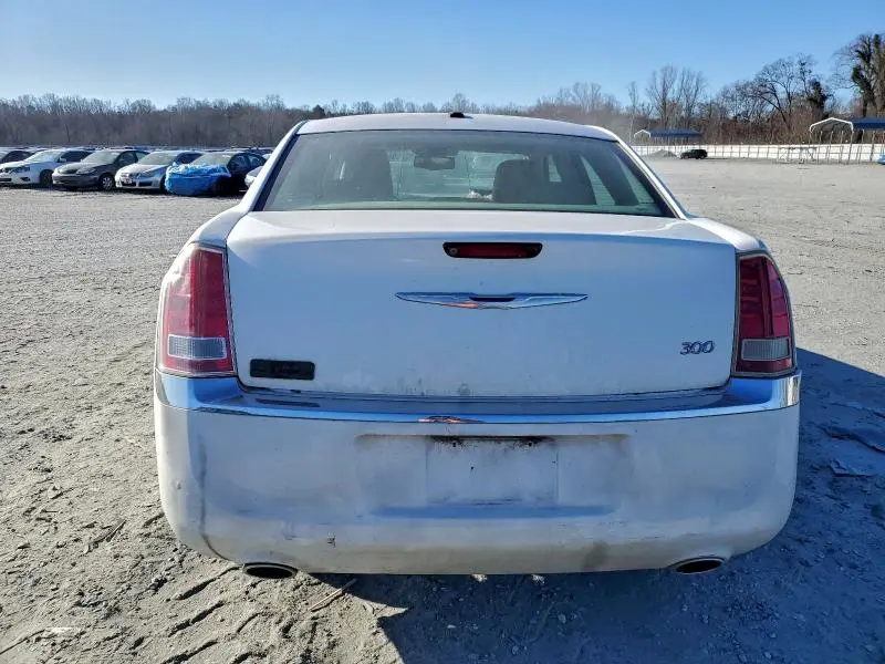 2011 CHRYSLER 300 LIMITED  