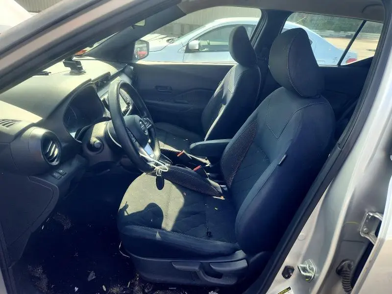2018 NISSAN KICKS S  