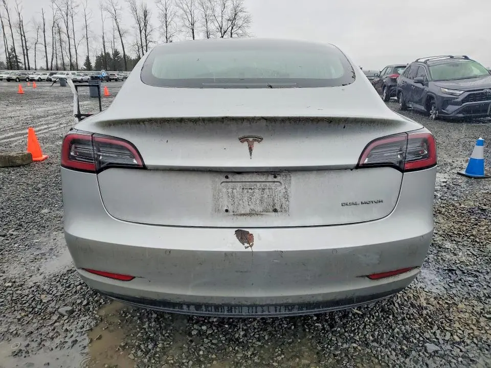 2018 TESLA MODEL 3   
