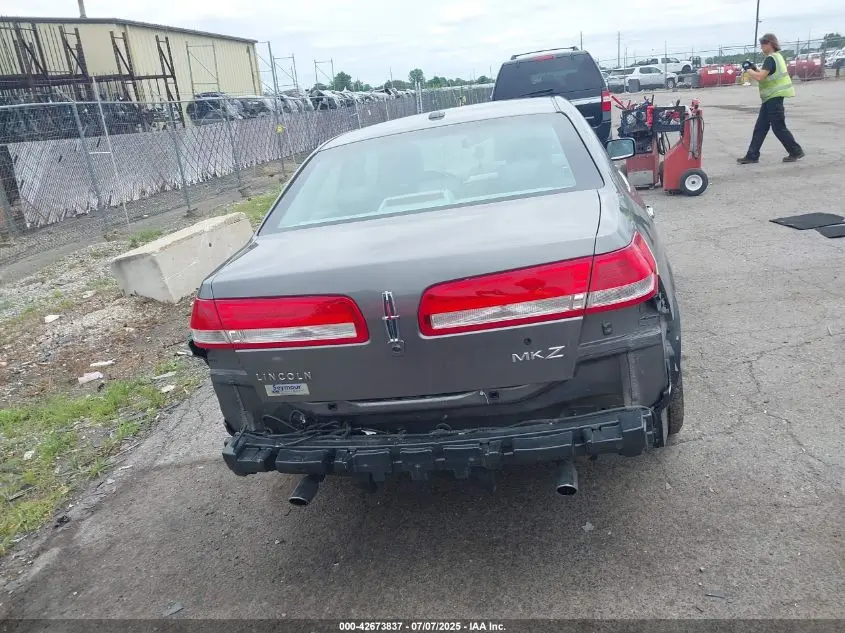 2010 LINCOLN MKZ  