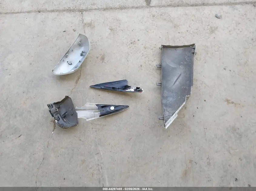 2017 TOYOTA PRIUS FOUR