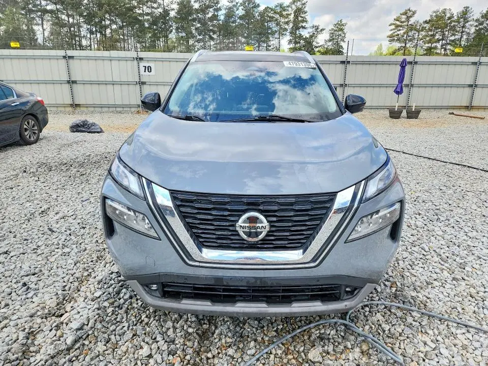 2021 NISSAN ROGUE SL  