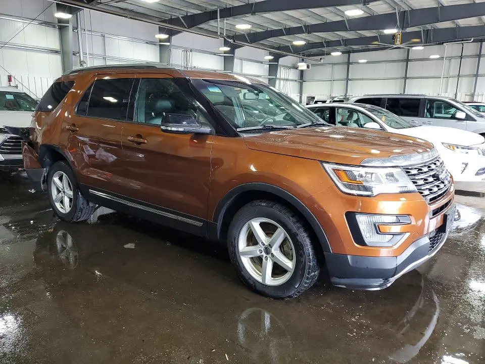2017 FORD EXPLORER XLT  