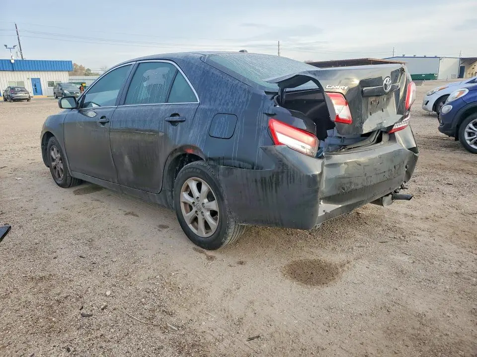 2011 TOYOTA CAMRY BASE  