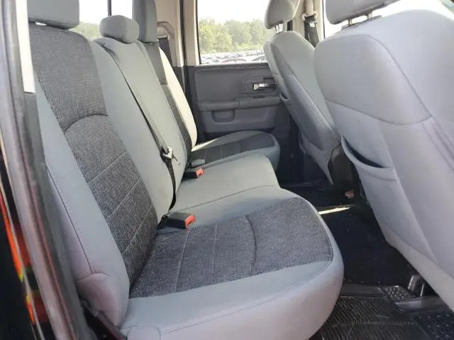 2013 RAM 1500 SLT  