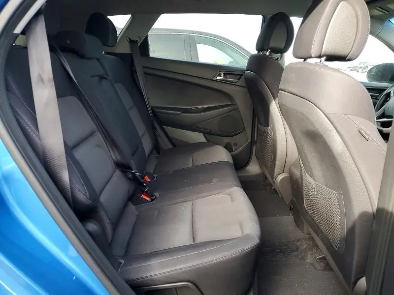 2018 HYUNDAI TUCSON SE  