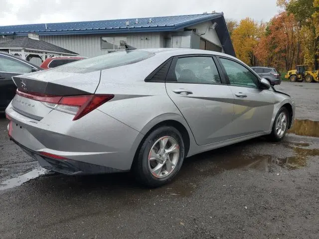 2022 HYUNDAI ELANTRA SE