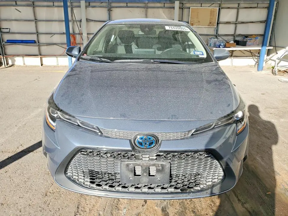 2021 TOYOTA COROLLA LE  