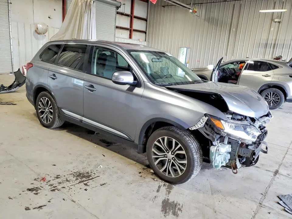 2017 MITSUBISHI OUTLANDER SE  