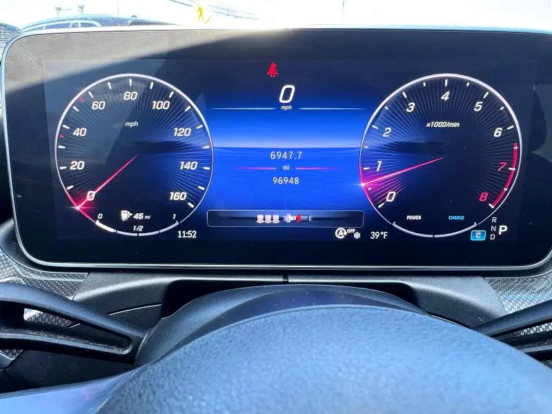 2023 MERCEDES-BENZ C 300  