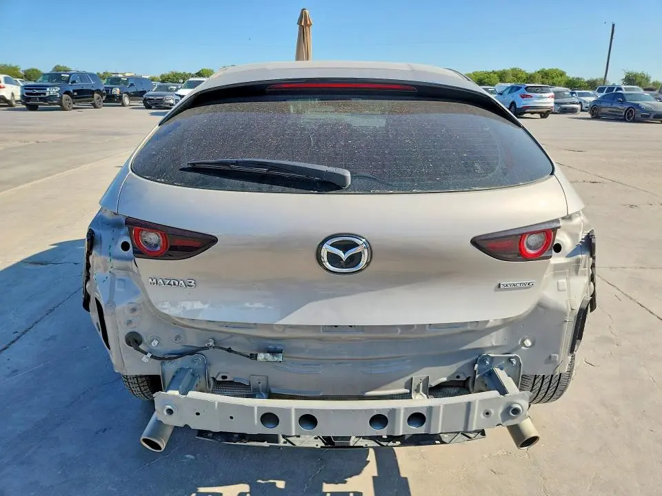 2024 MAZDA 3 PREFERRED  
