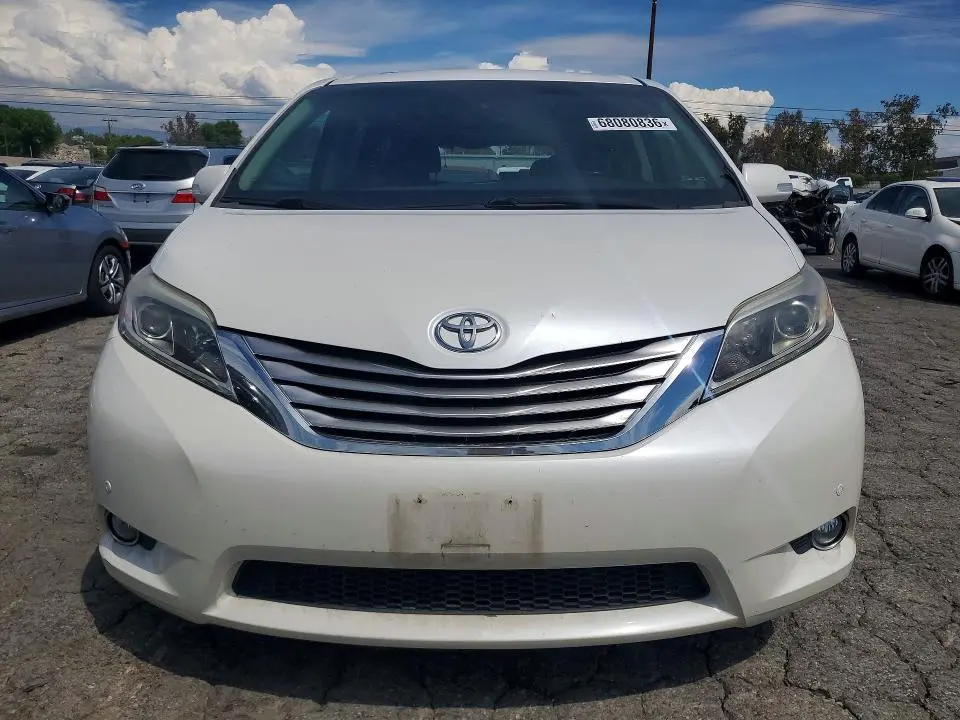 2015 TOYOTA SIENNA LIMITED PREMIUM 7-PASSENGER  