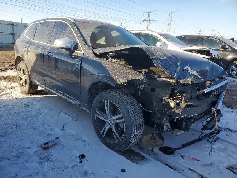 2018 VOLVO XC60 T6 R-DESIGN  