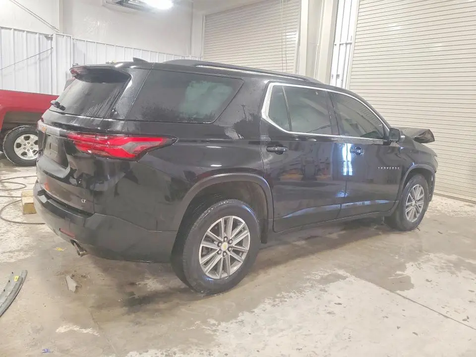 2023 CHEVROLET TRAVERSE LT  