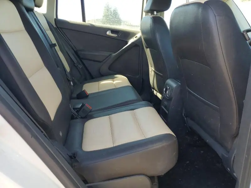 2016 VOLKSWAGEN TIGUAN S  