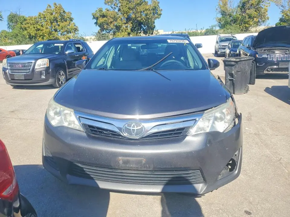 2014 TOYOTA CAMRY LE  