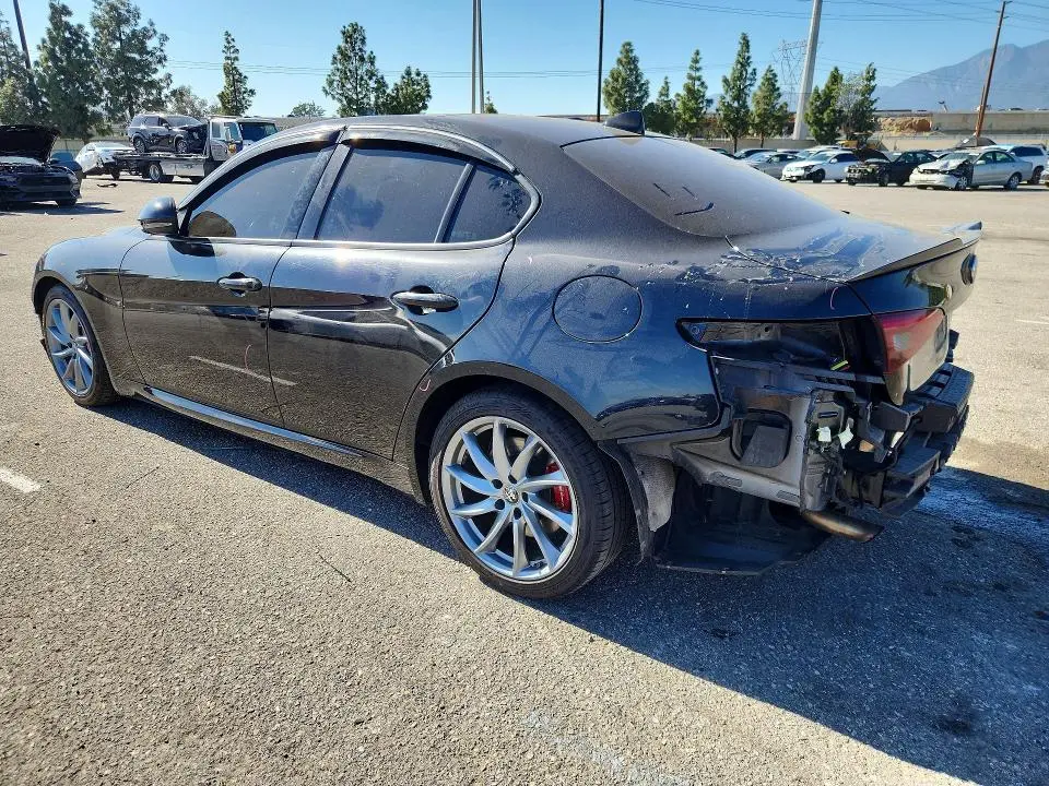 2022 ALFA ROMEO GIULIA SUPER  