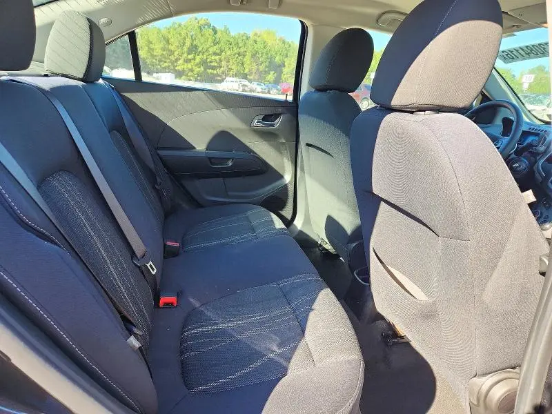 2016 CHEVROLET SONIC LT  