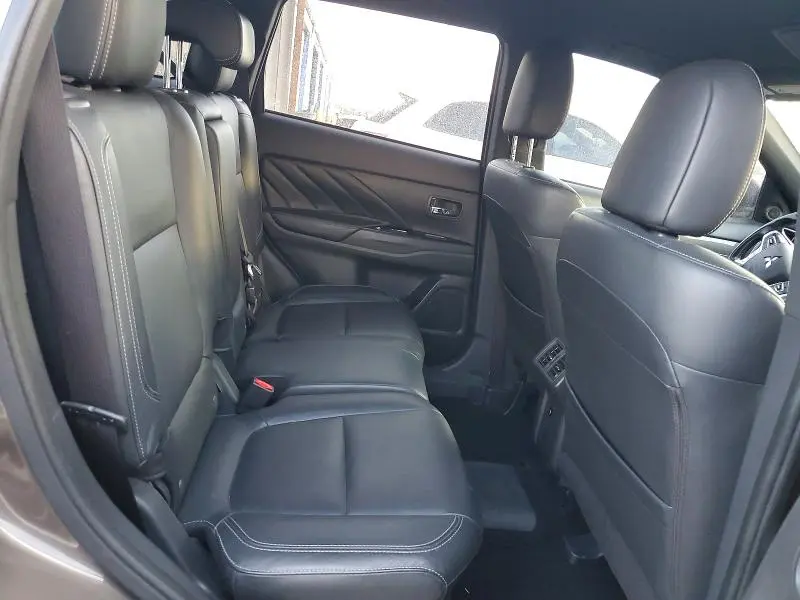 2019 MITSUBISHI OUTLANDER   