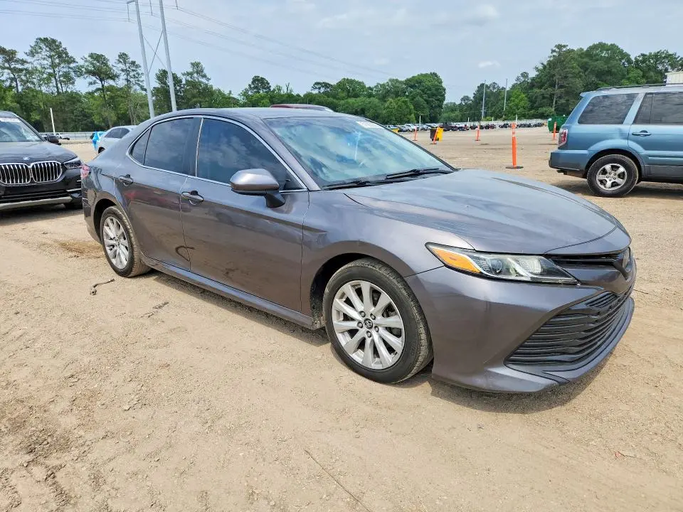 2018 TOYOTA CAMRY LE  