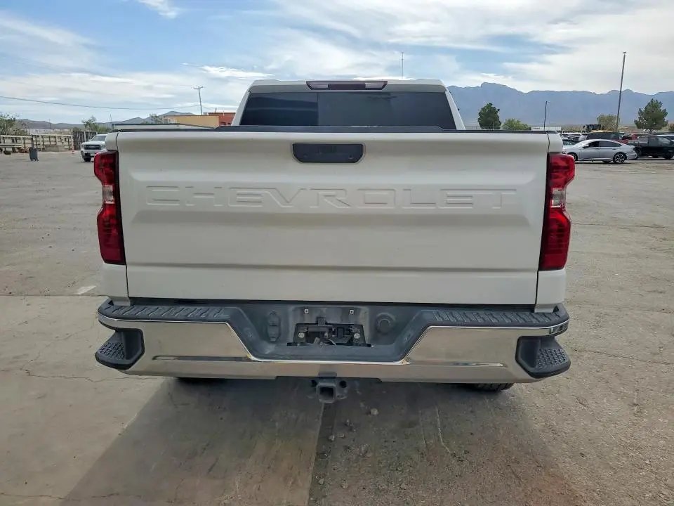 2021 CHEVROLET SILVERADO C1500 LT  