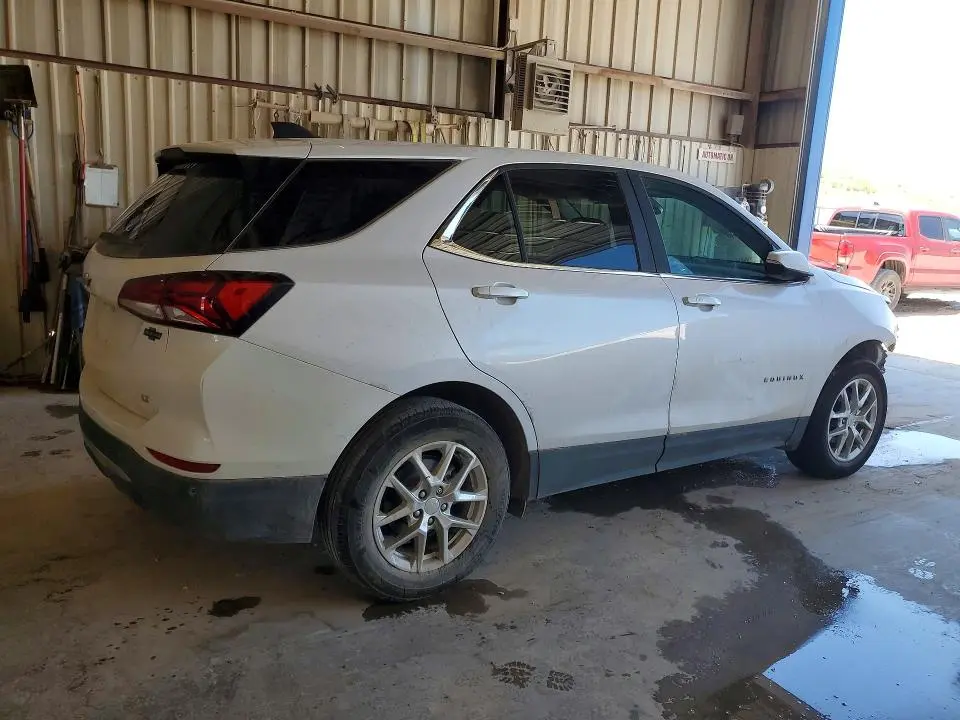 2022 CHEVROLET EQUINOX LT  