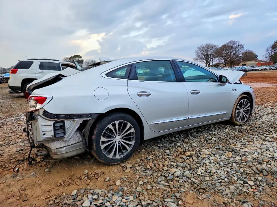 2017 BUICK LACROSSE ESSENCE  