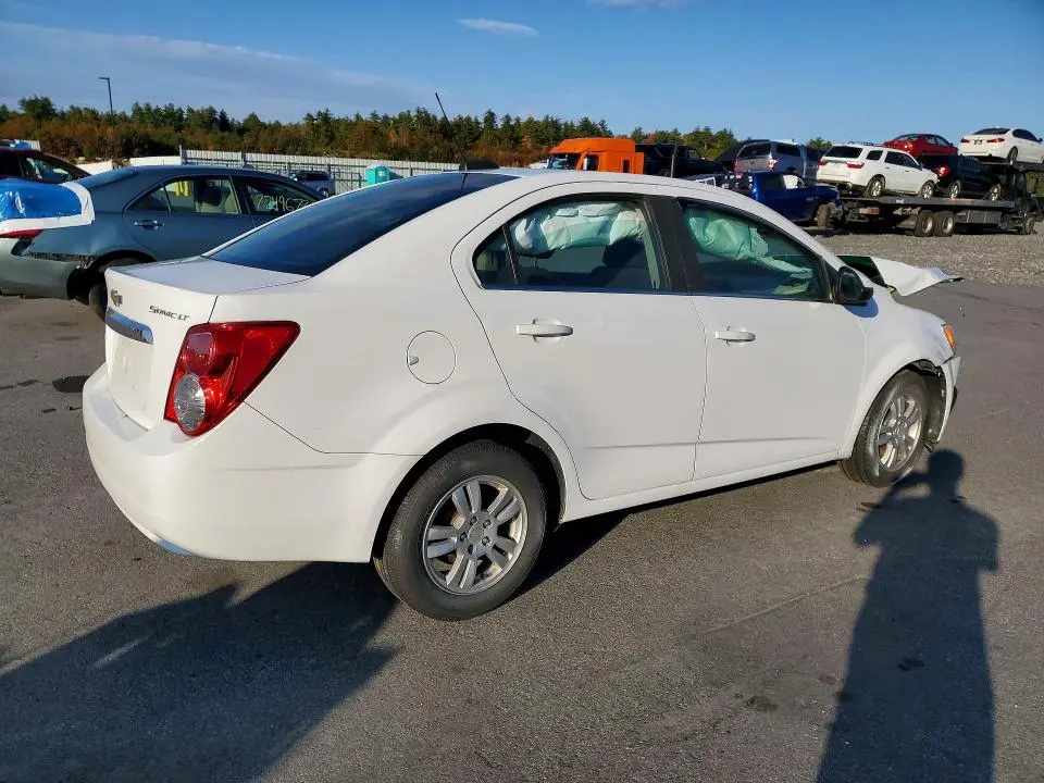 2015 CHEVROLET SONIC LT  