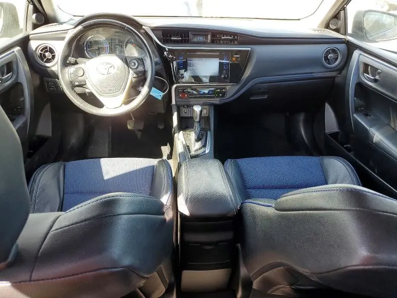 2017 TOYOTA COROLLA SE  