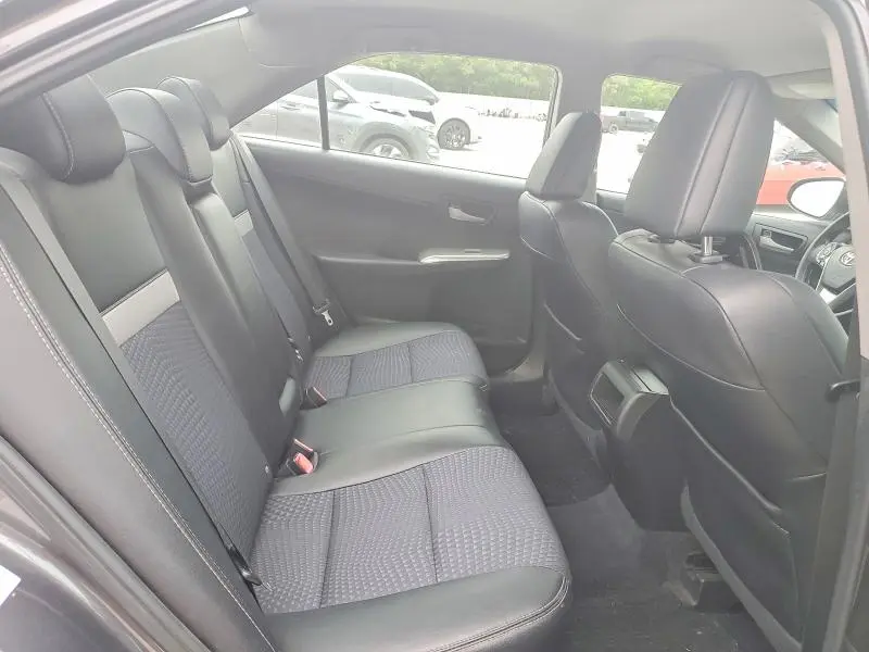 2012 TOYOTA CAMRY SE  