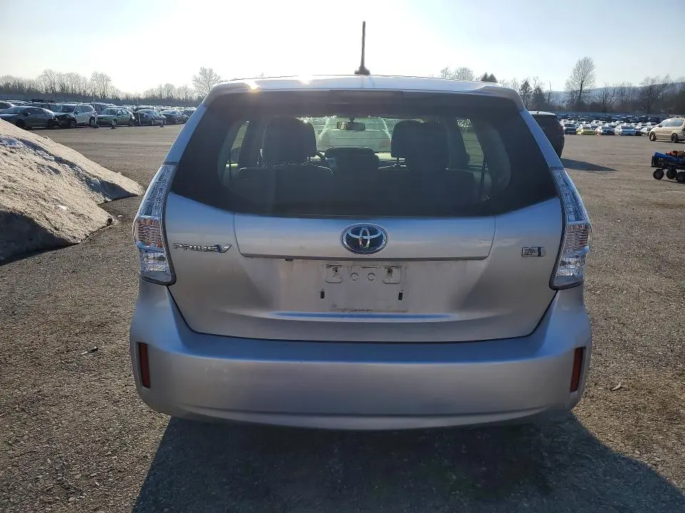2012 TOYOTA PRIUS V THREE  