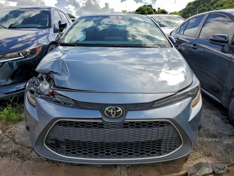 2020 TOYOTA COROLLA XLE  