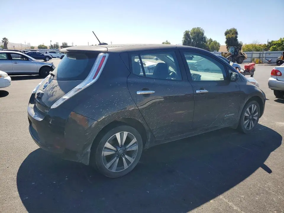 2017 NISSAN LEAF SV  