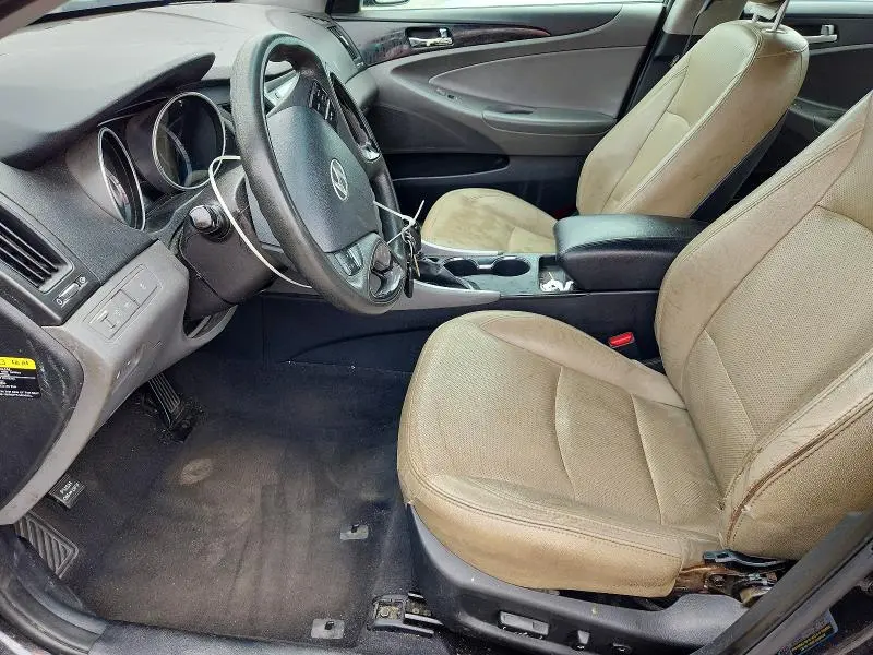 2012 HYUNDAI SONATA GLS  